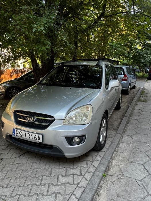 Kia Carens