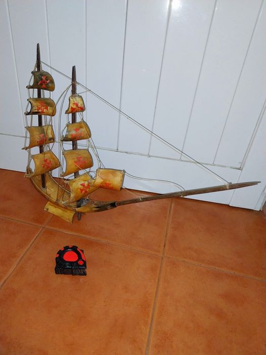 Caravela Antiga em Chifre de Animal