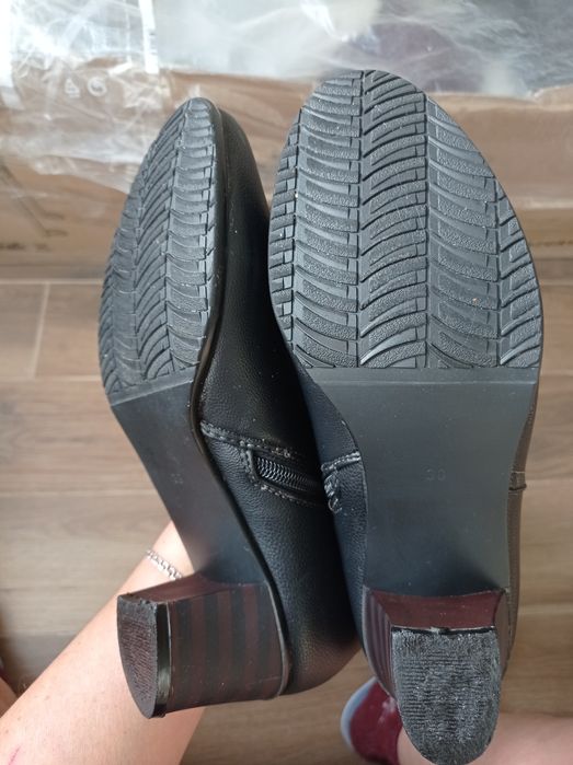 Сапоги жен38р! ботиночки женские(37р)