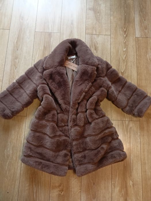 Futerko kożuszek rozmiar L nowe nie Zara