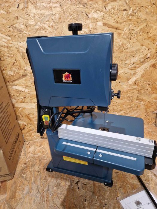 Piła Taśmowa BULL Tek 2450 W BT 1270 Głębokość Cięcia 80 mm Stół 0–45