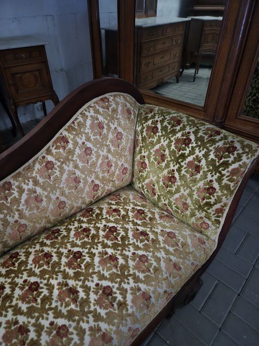 Elegancka sofa, Szezlong