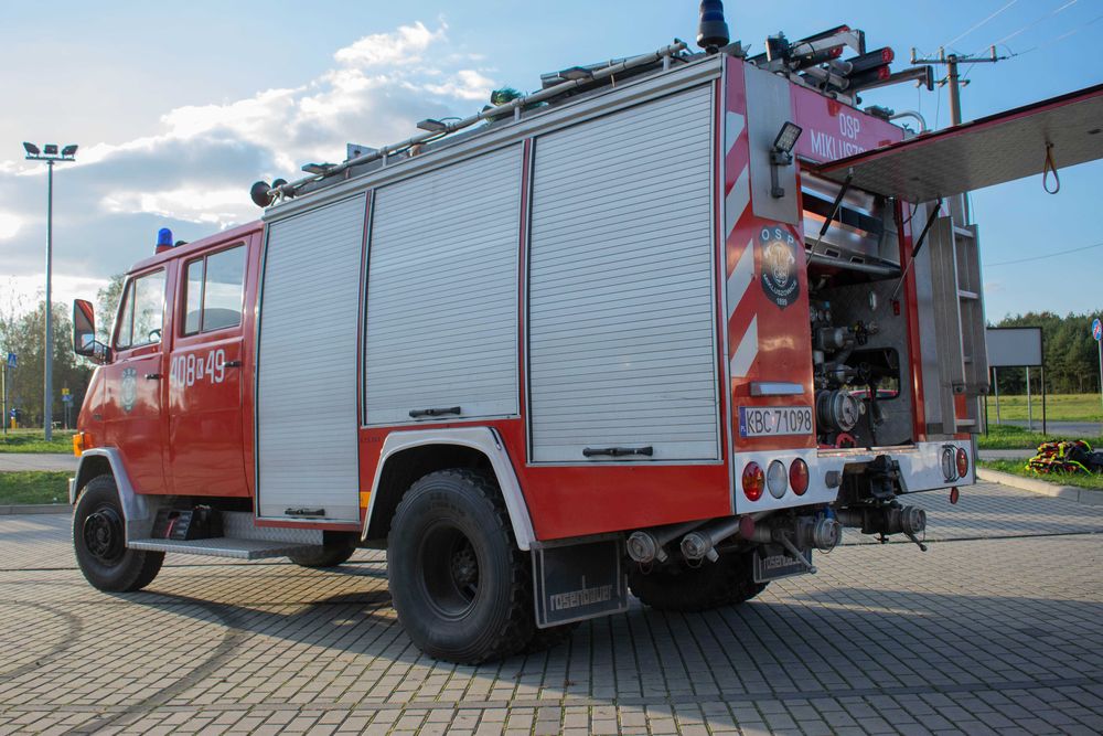 Samochód pożarniczy STEYR 690