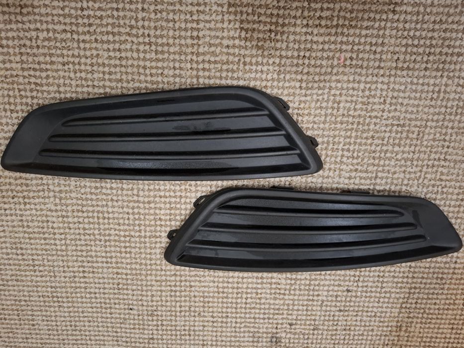 Заглшка туманы фары форд фокус 3