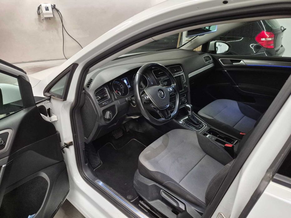 Volkswagen e-Golf — fotografia 6
