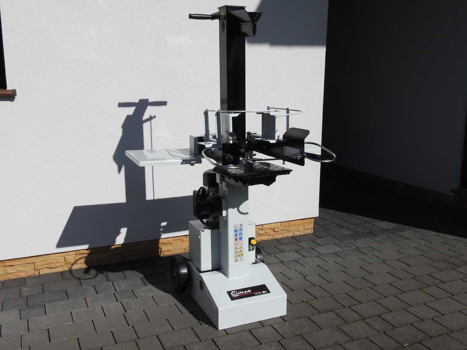 Łuparka do drewna Lumag, rębak, duży nacisk tłoka 8 ton, na prąd 230V