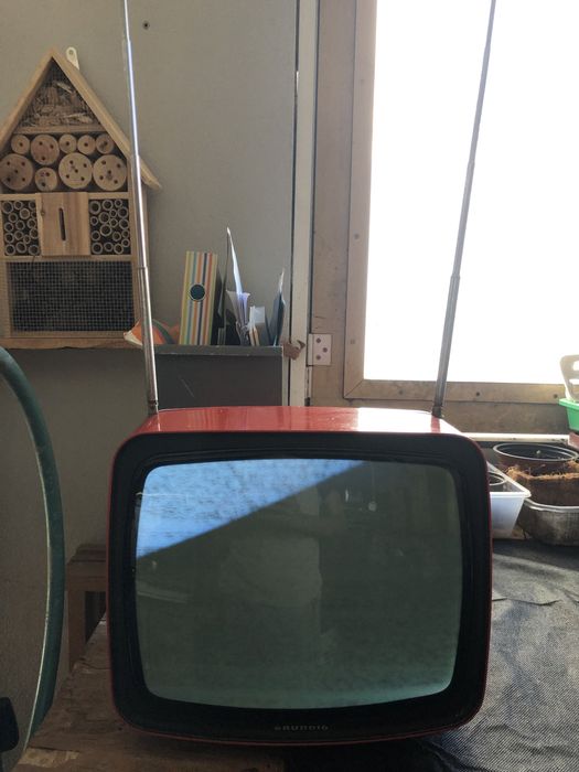 Televisão CRT antiga Vintage