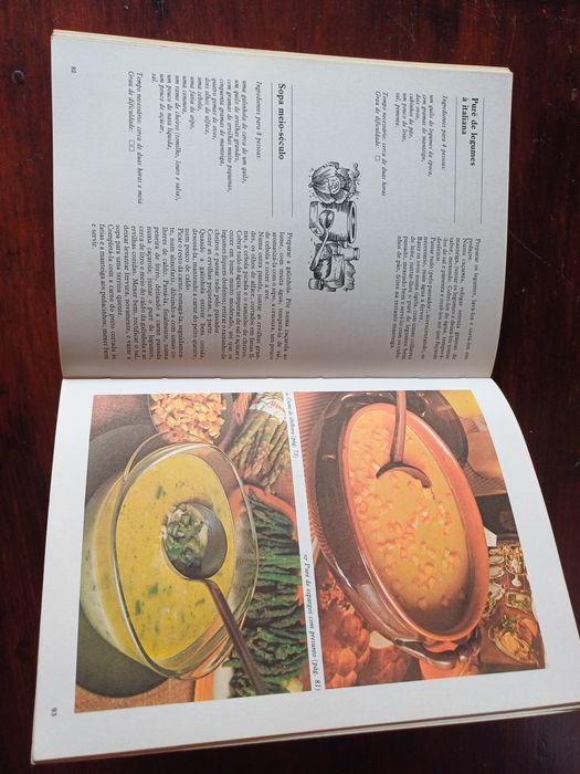 Livro de culinária "As sopas - Os triunfos da boa cozinha"