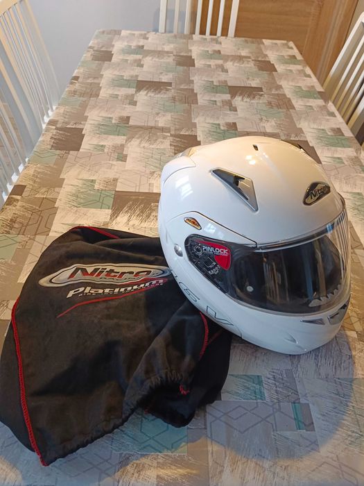 Kask motocyklowy szczękowy