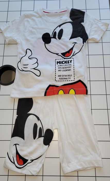 Komplet myszka krotkie spodenki 92