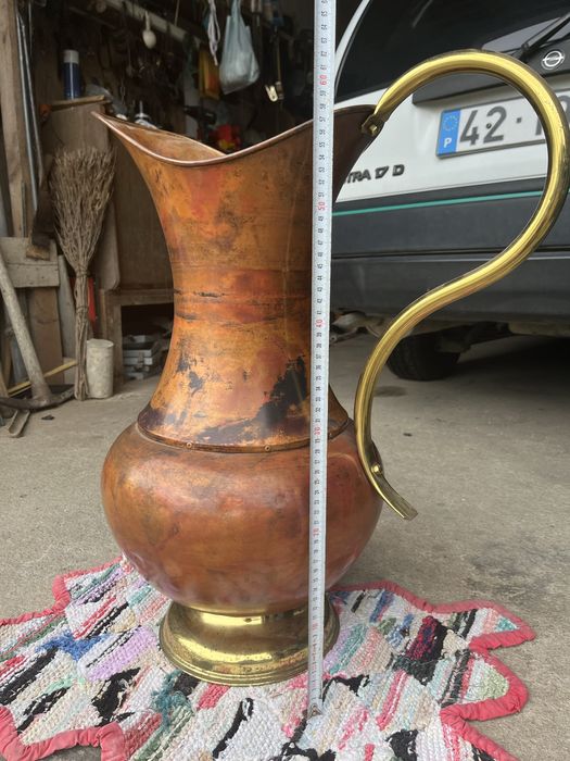 Jarrões em cobre antigos