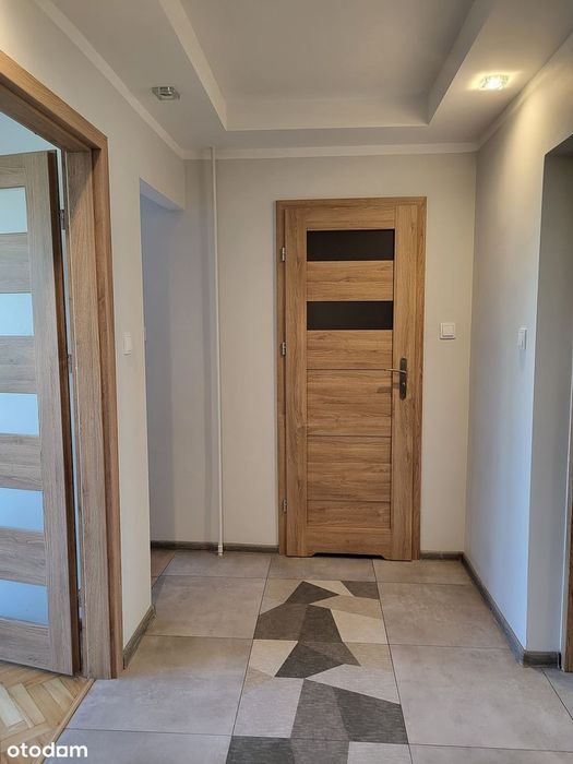Przestronne mieszkanie w centrum z balkonem i piwnicą