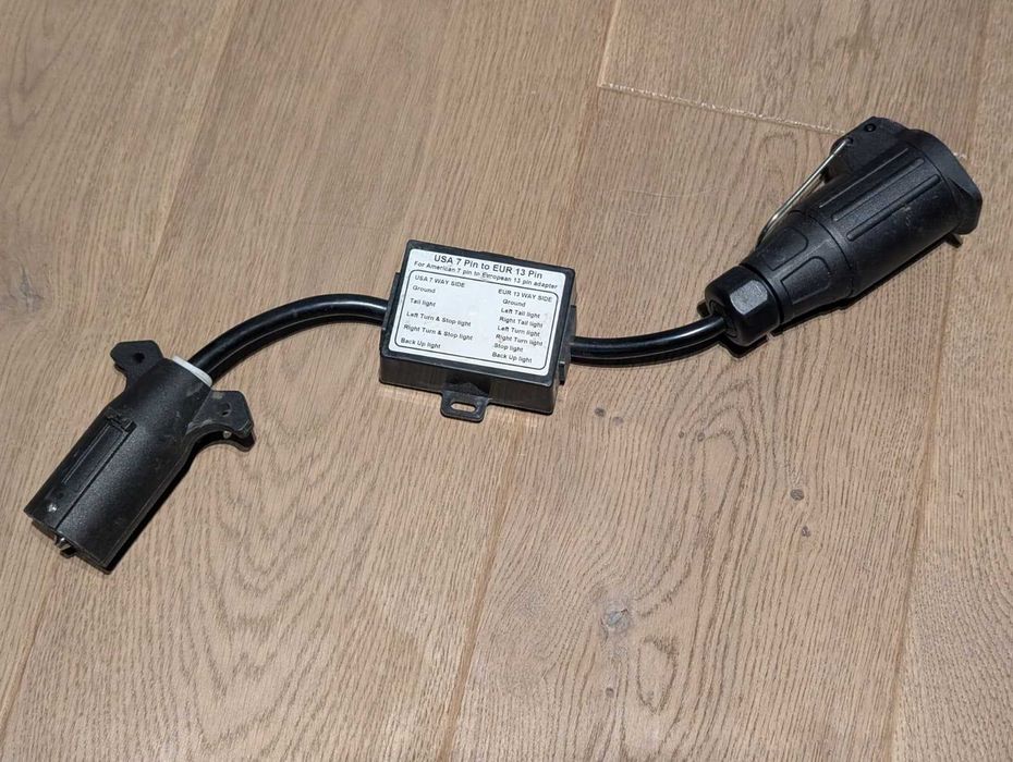 Adapter przejściówka z konwerterem USA 7 PIN do 13 PIN EUR - nowa