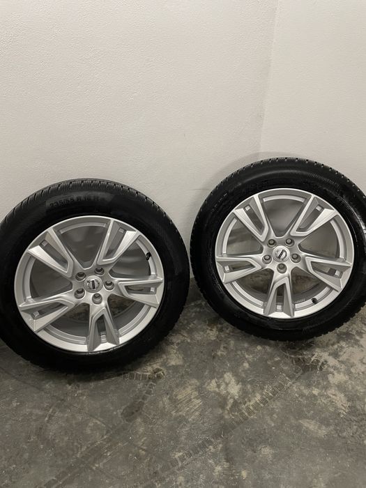 Jantes Volvo 18 polegadas com pneus