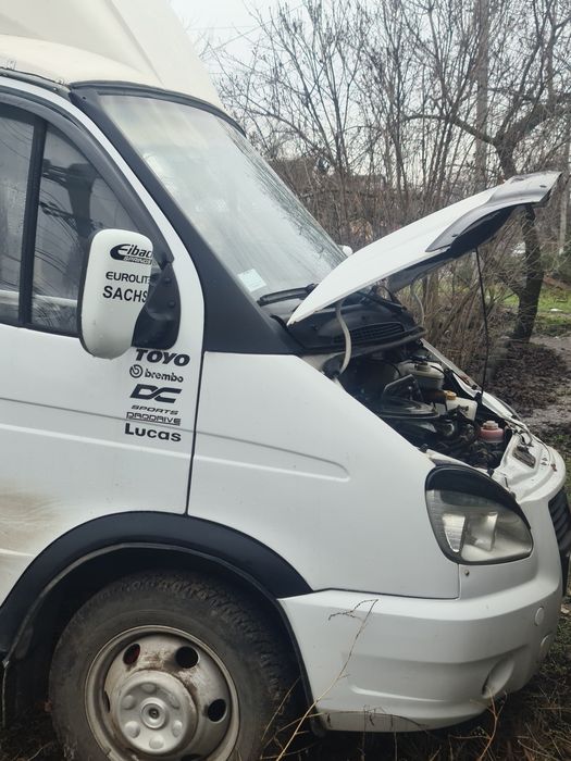 Газель тентованная.