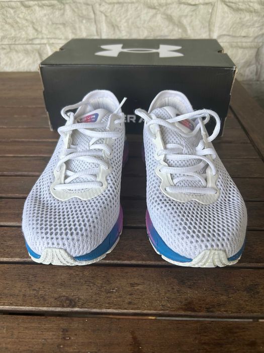Buty sportowe UNDER ARMOUR Hovr