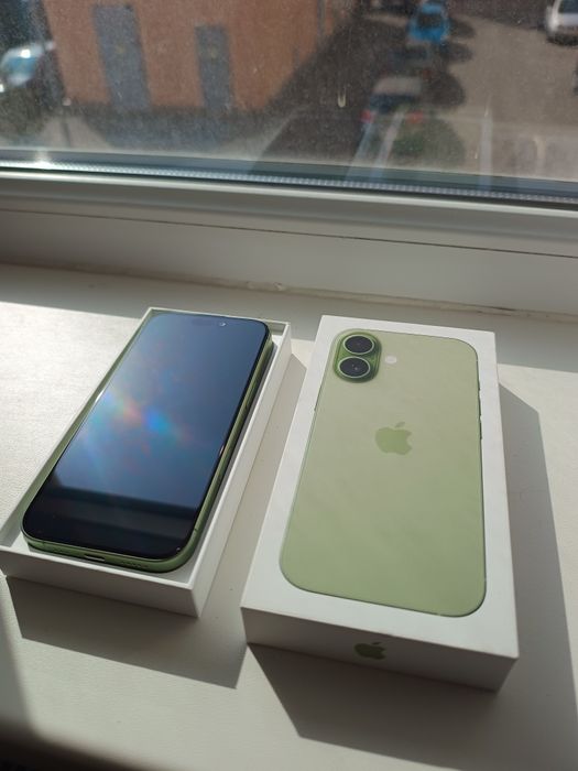 Продам iPhone 17 Sage 256 GB