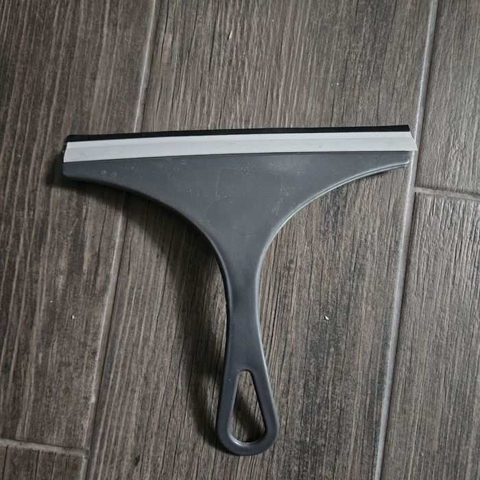 Скребок водосгон для мытья окон