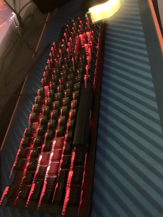 Pc gaming hp com monitor da AOC teclado da Omen e Rato Gaming