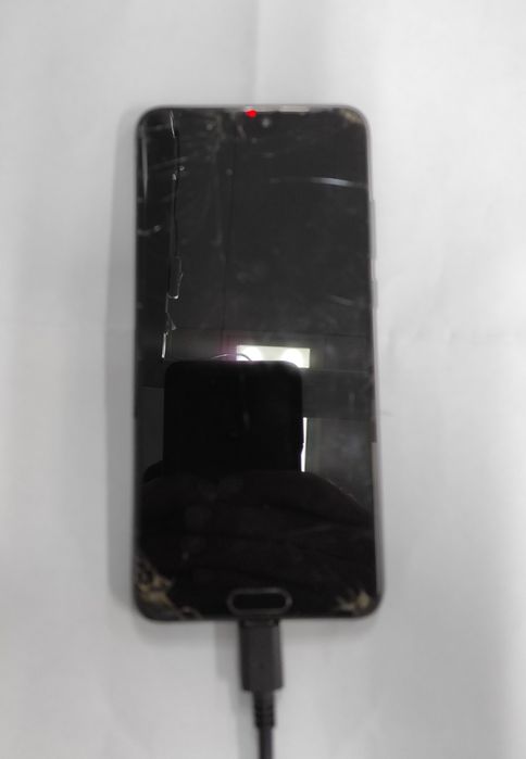 Smartphone Huawei P20 partido