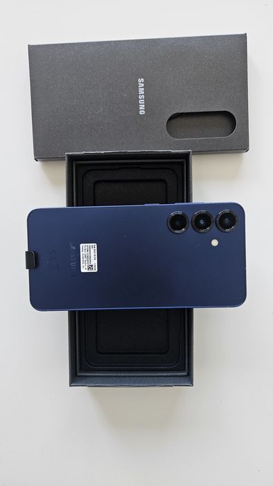 Samsung S25/  Niebieski Nowy