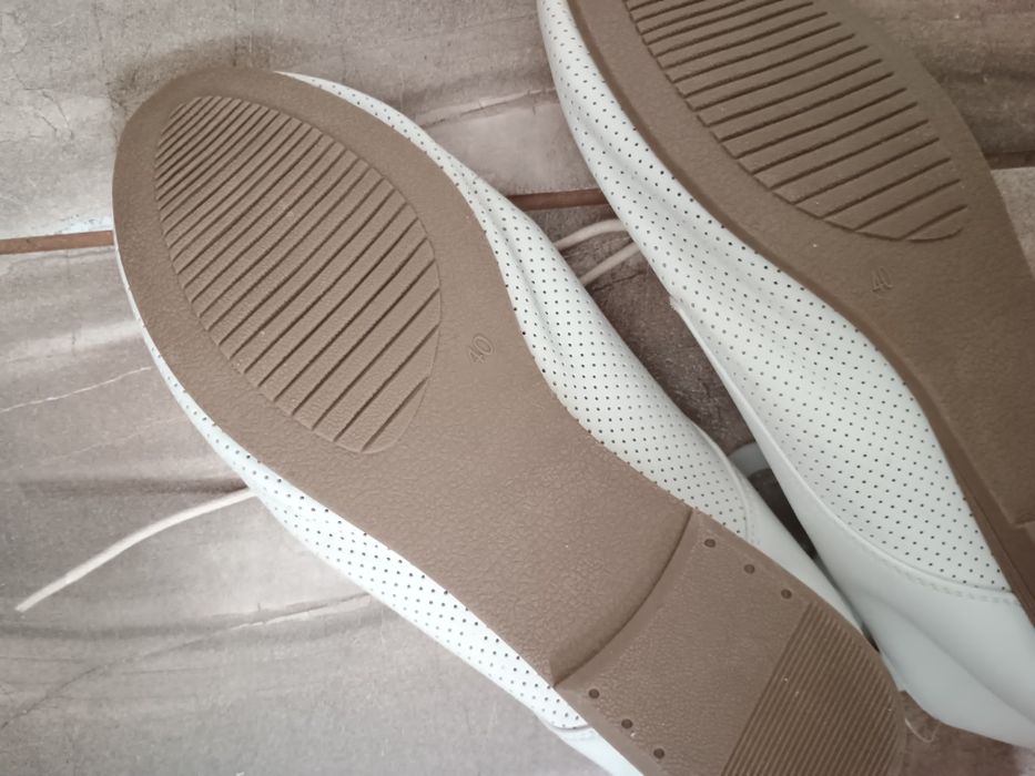 Buty białe rozmiar 40,