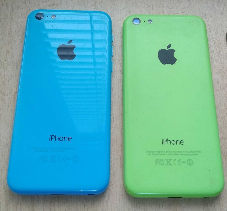 Телефончик (iphone 5c, 16 Гб, аккум. 89%). Возм. обмен.