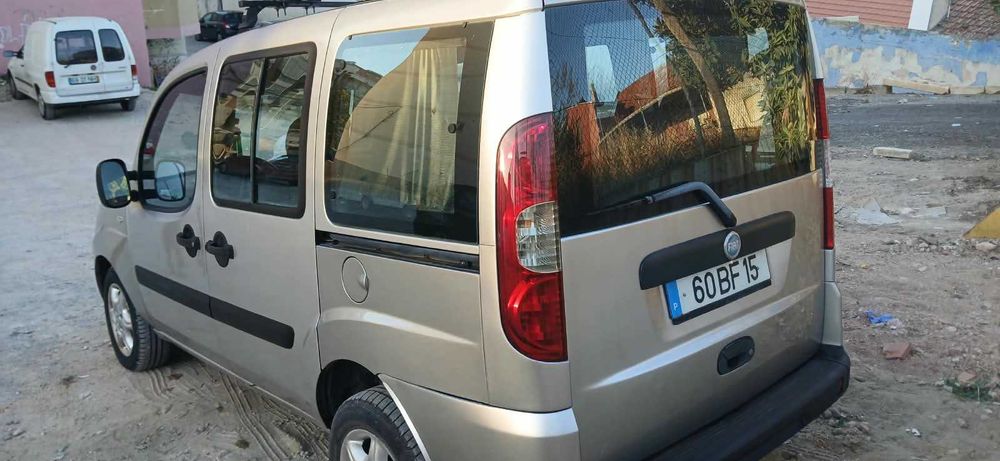 Fiat Doblo (7 lugares) 2007