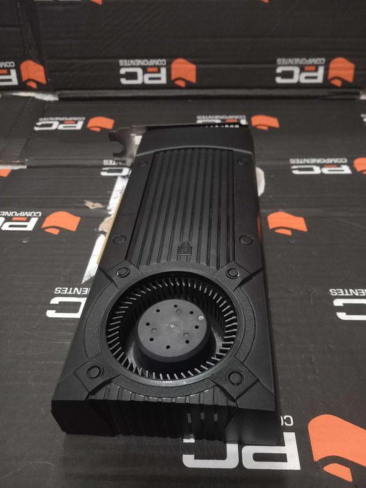 Placa gráfica GTX 670 2GB64309729370371120