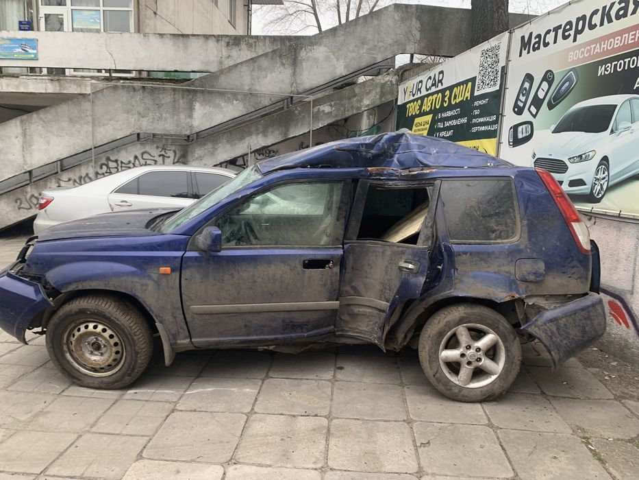 Продам Нисан Х-Трейл 03г 2.0 Бенз мех мотор крутит варианты: 50 000 грн ...