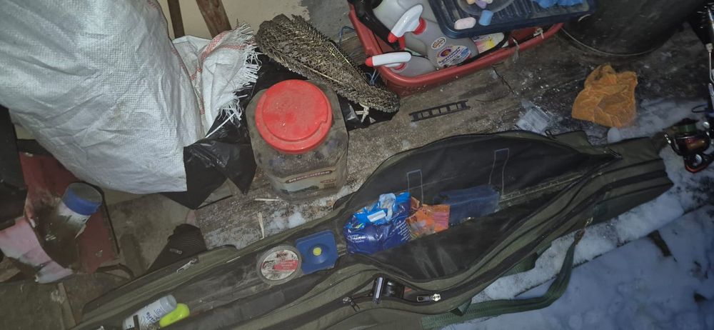 Продам риболовні снасті