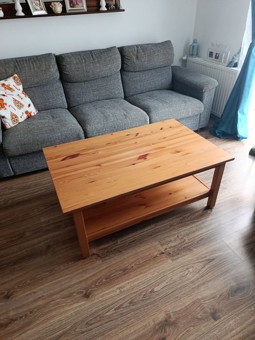 Drewniany stół kawowy Ikea