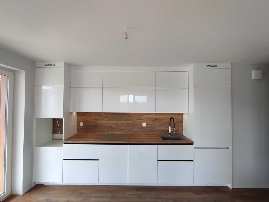 Montaż i Skręcanie Mebli  IKEA, BRW, AGATA  - Szybko i Solidnie