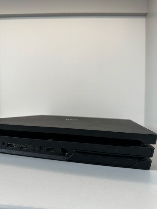 Sony PlayStation 4 Pro 1Tb Black +15ігор б/у