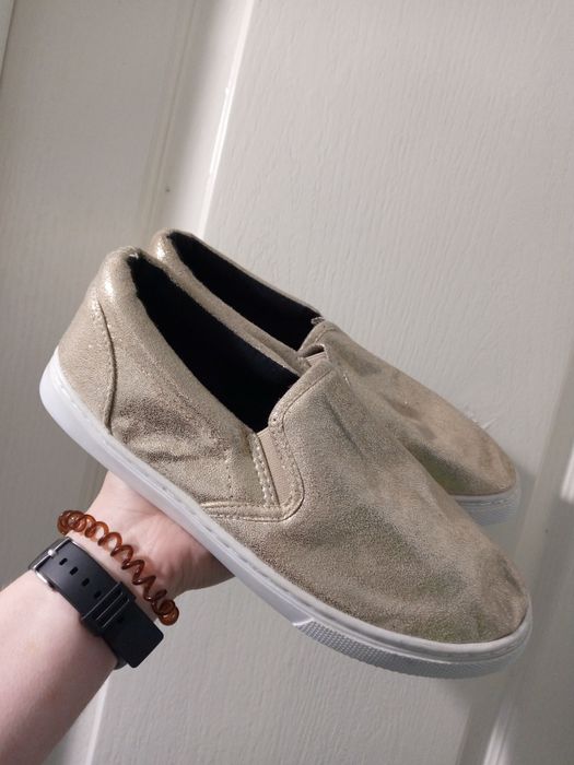 Стильні  золотисті макасини 40 розміру