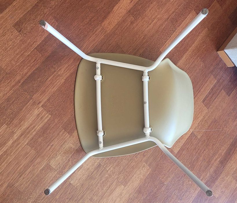 Conjunto Jantar: mesa e cadeiras IKEA