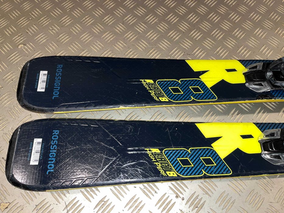 Narty ROSSIGNOL REACT R8 HP 156 cm rocker
