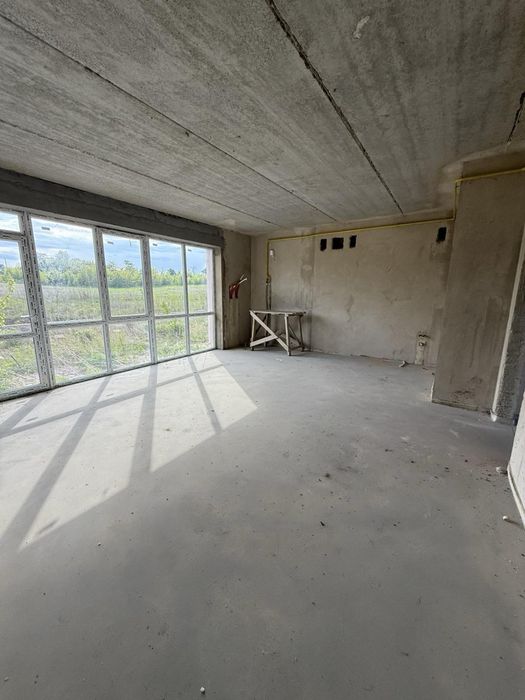 Продаж просторого котеджу