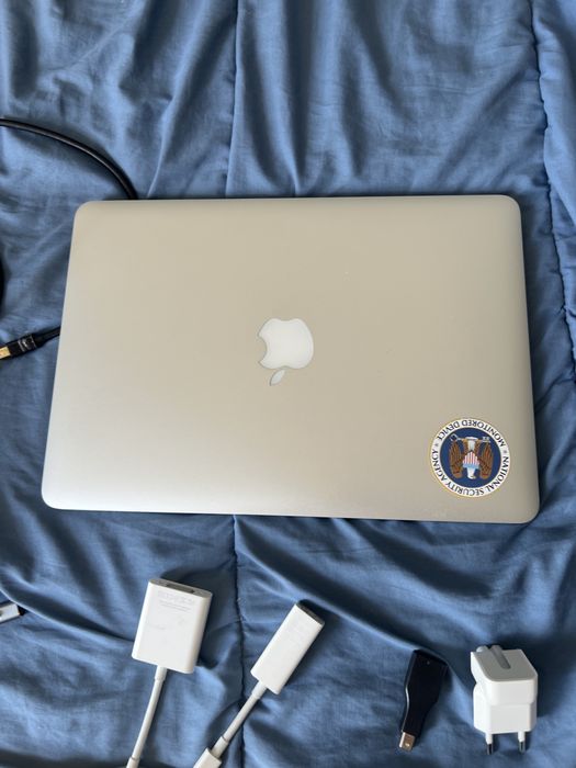MacBook Pro 13 2015 / 16GB RAM / 256GB SSD / Bogaty Zestaw