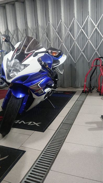 Suzuki gsxr 1000 k5/k6