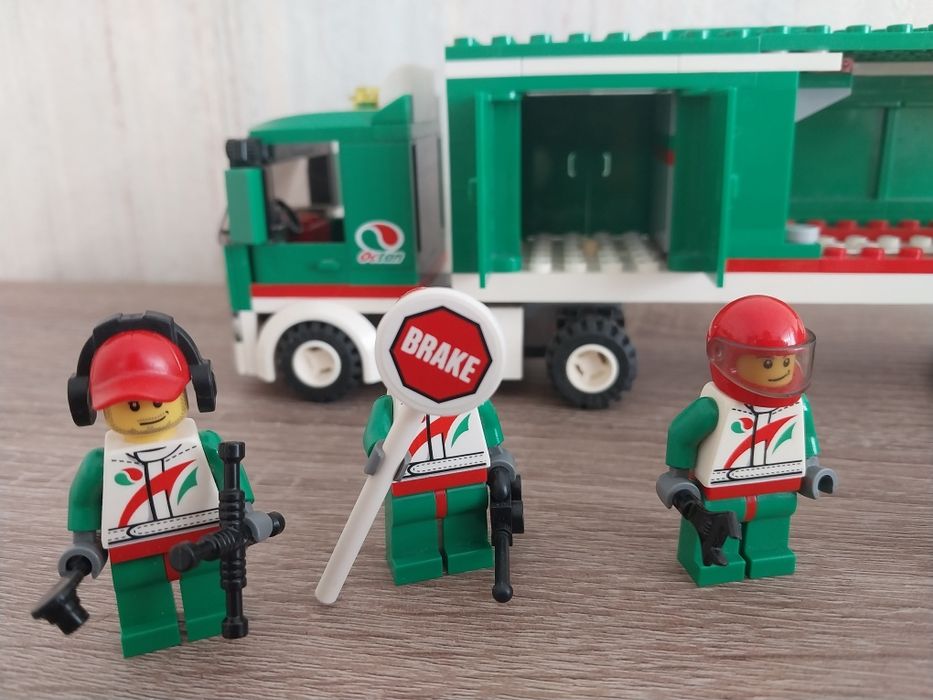 Набор лего 60025