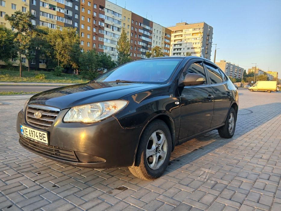 Hyundai Elantra 2.0 газ