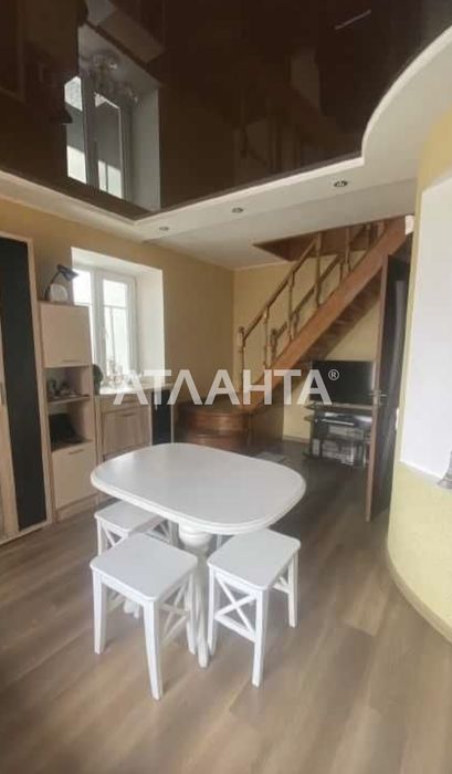 Дом в Кошарах с ремонтом и документами