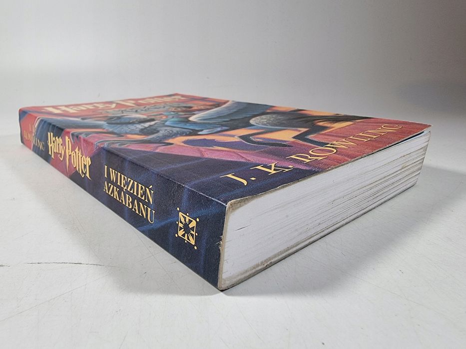 Harry Potter i Więzień Azkabanu / J.K. Rowling