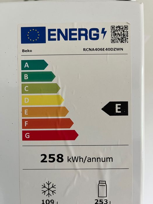 Lodowka -Zamrazarka Beko RCNA406E4 40