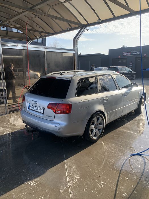 Продам машину Ауді  А4 б7