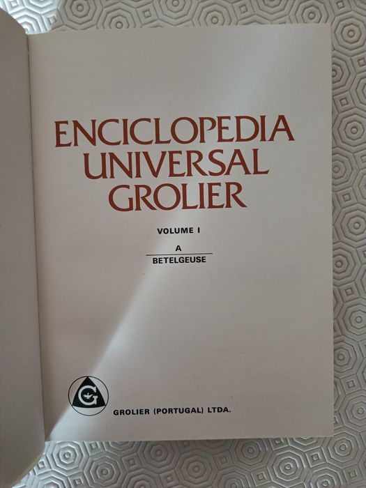 Enciclopédia Universal Grolier