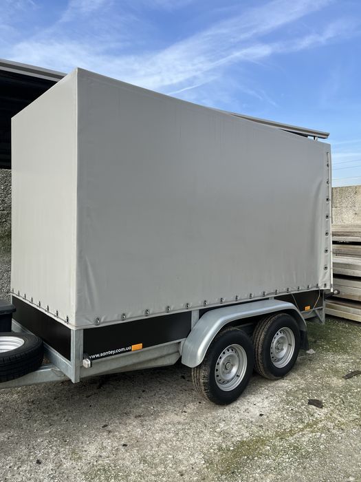 Причіп легковий з тормозом накату