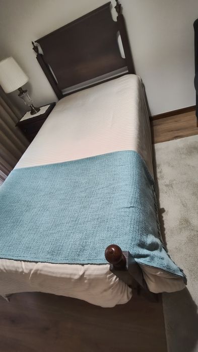 Cama individual em óptimo estado