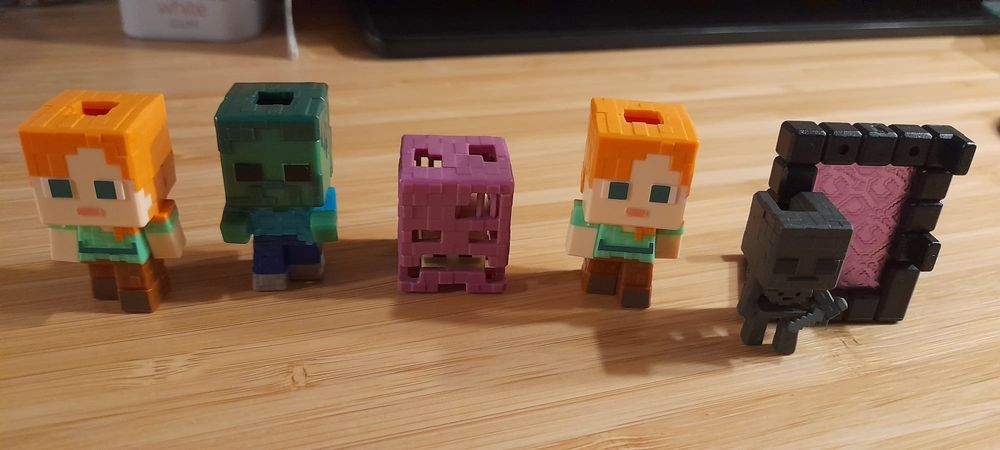 Sprzedam figurki Minecraft